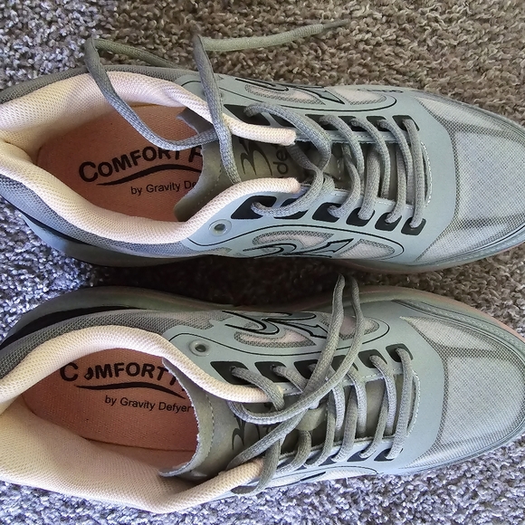 Gravity Defyer - Picture 2 of 7